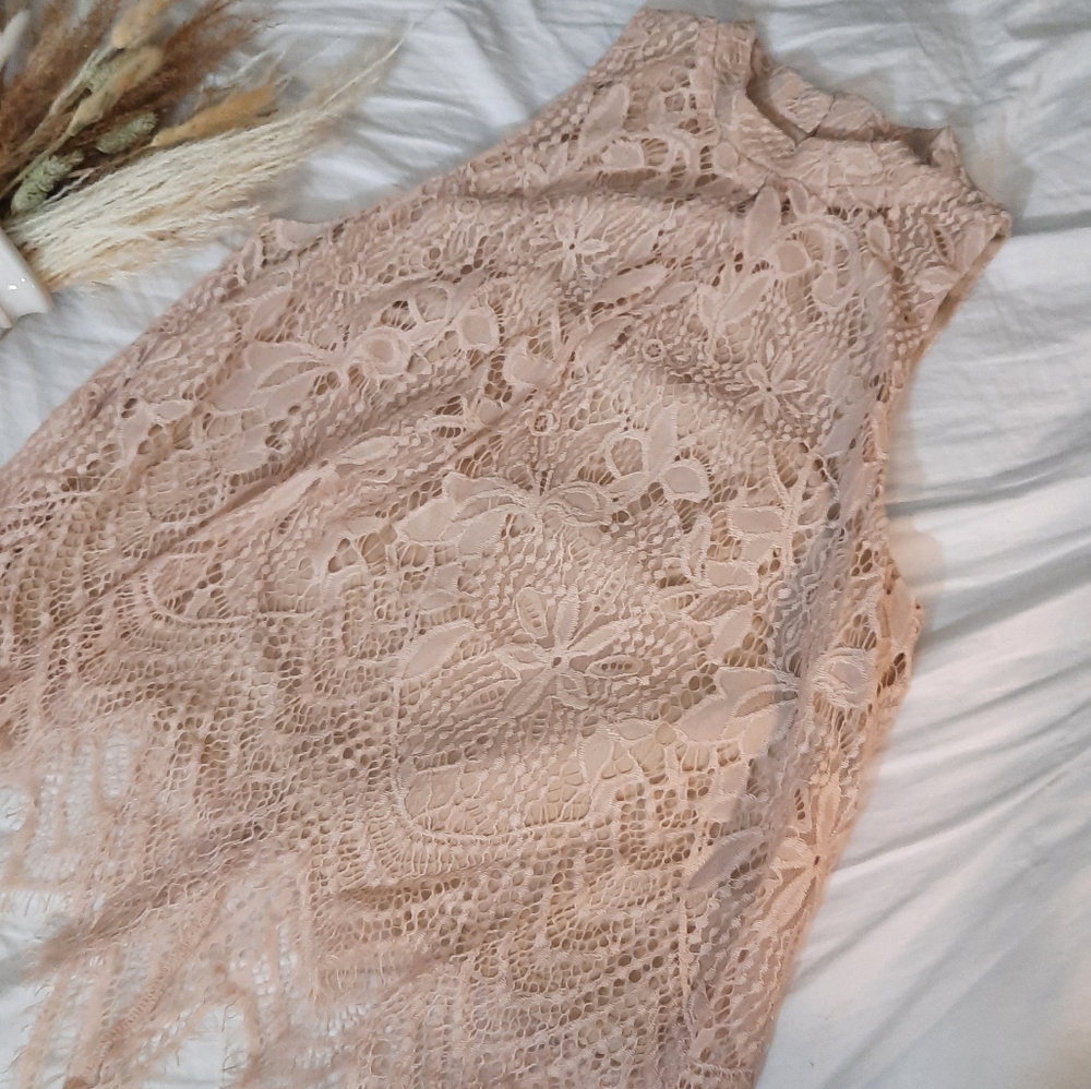 Pink halter top - Picture 6 of 6